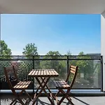 Bed&bath Modern Old Town Apartment *
