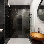 Bed&bath Modern Old Town Apartment *
