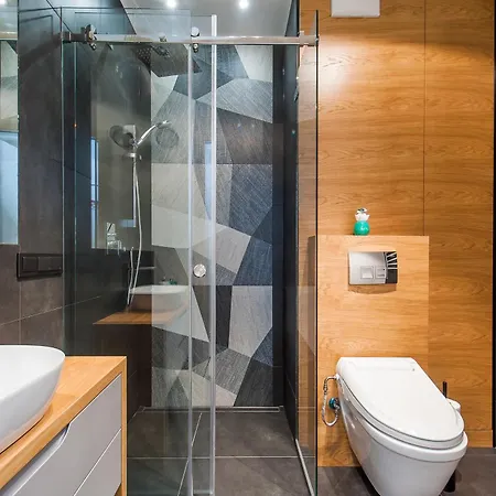 Bed&bath Modern Old Town 아파트 *