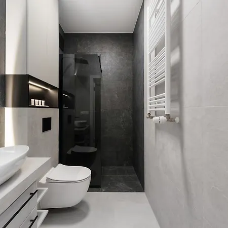 Bed&bath Modern Old Town דירה *